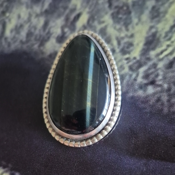 Elegant Labrodite Silver Pendant - Picture 4 of 5